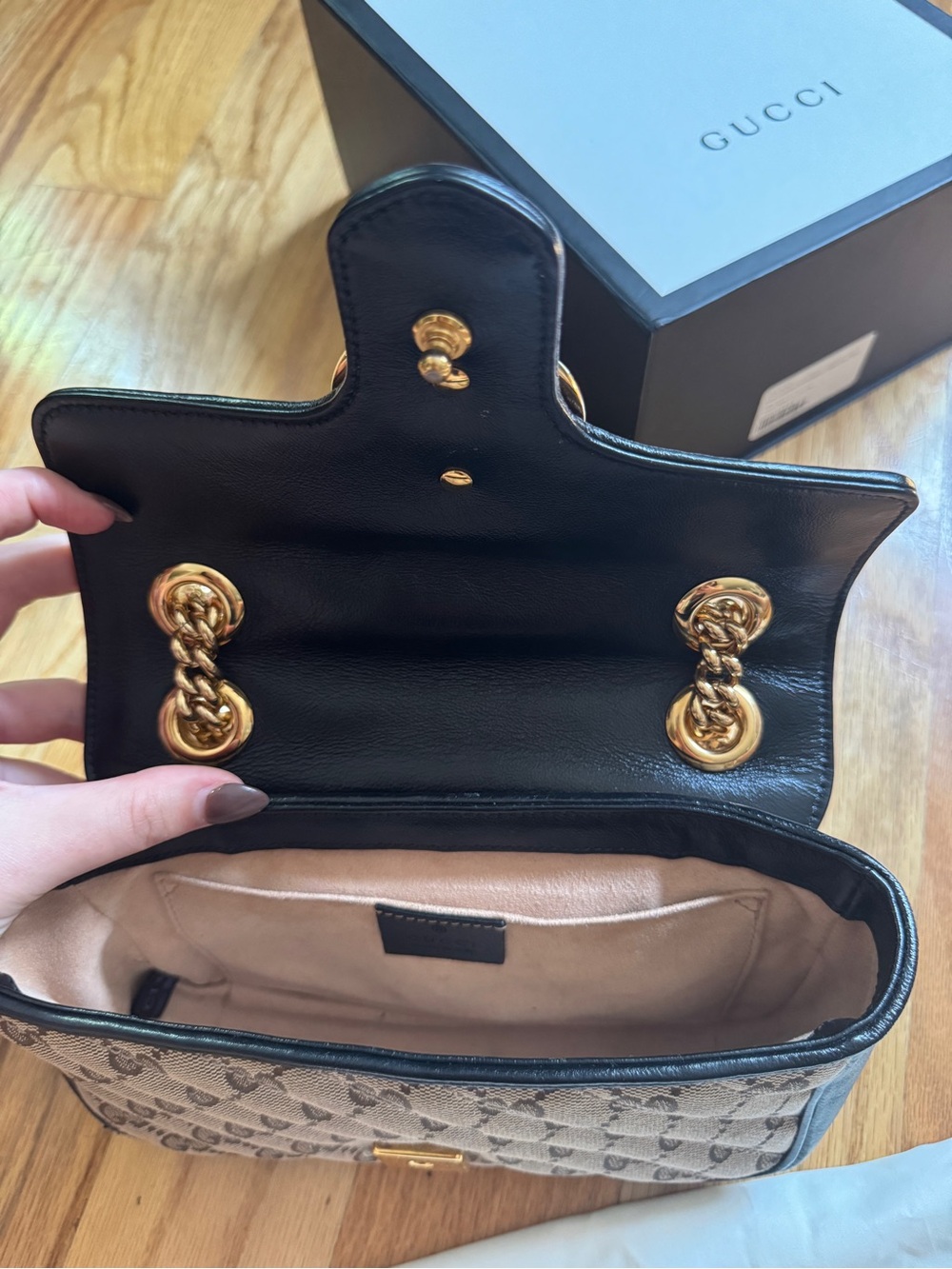Authentic GUCCI Monogram Matelasse Mini GG Marmont in Beige and Ebony - Picture 3 of 6